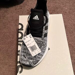 SWIFT RUN 1.0 SHOES